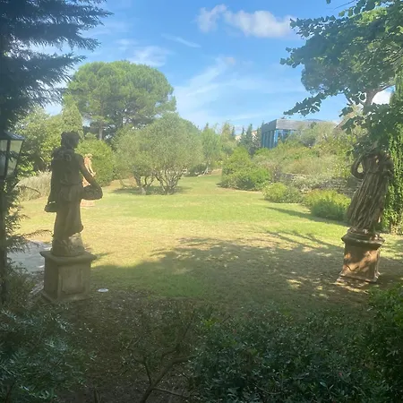 D'exception A Avec Piscines Interieures Et Exterieures Villa